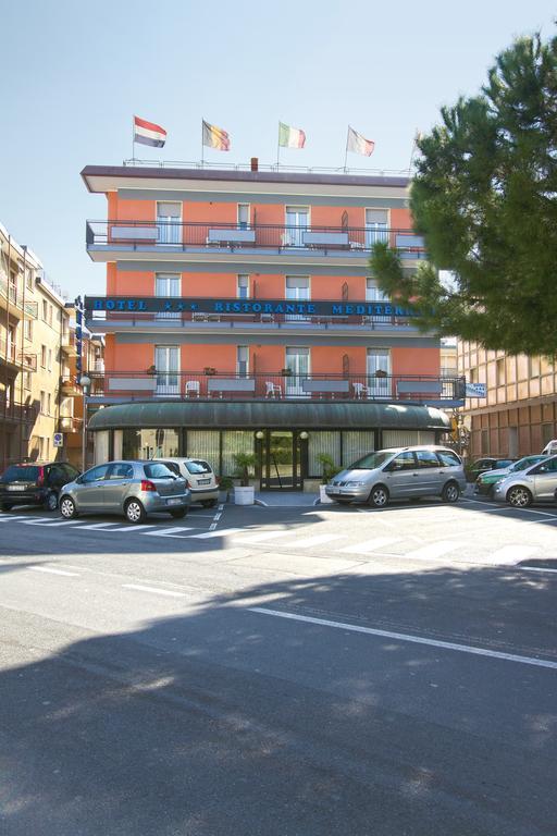 Hotel Mediterranee Spotorno Exterior foto